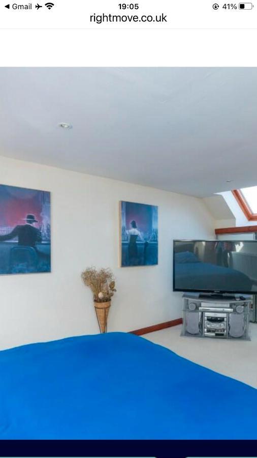 Executive Serviced Apartments 2 ฟอร์ฟาร์ ภายนอก รูปภาพ