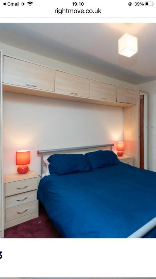 Executive Serviced Apartments 2 ฟอร์ฟาร์ ภายนอก รูปภาพ